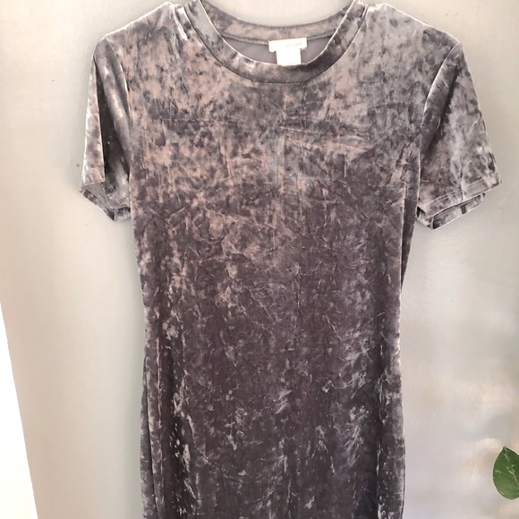 Dress - Picture 1 of 3